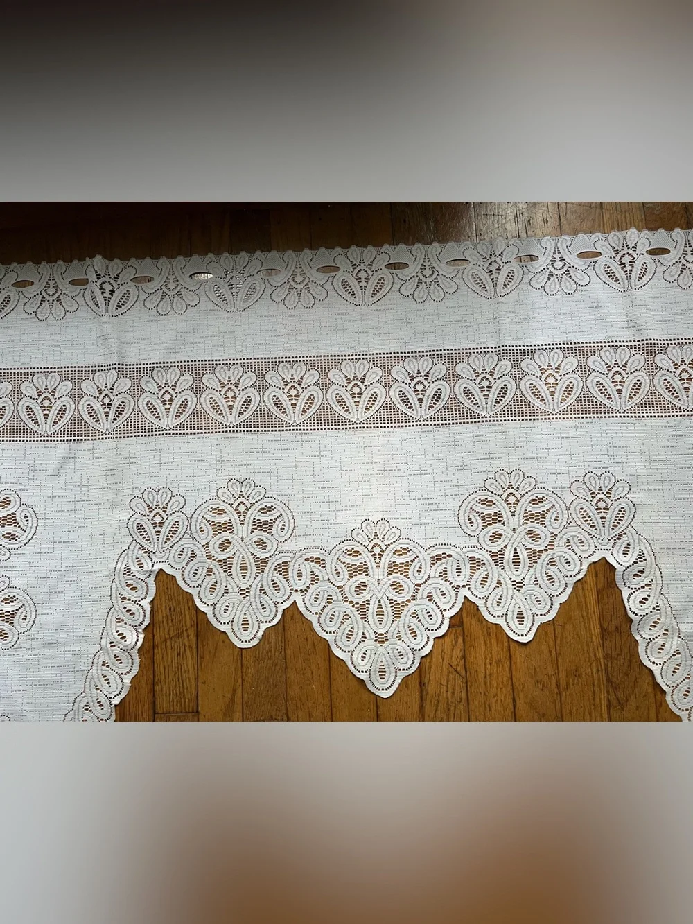 Set of Four White Lace Scalloped Valance Curtains